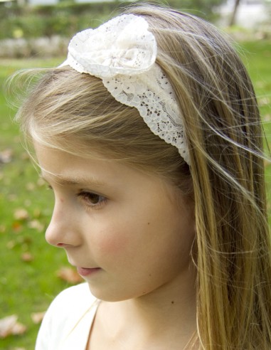 Tocado Chantilly beige